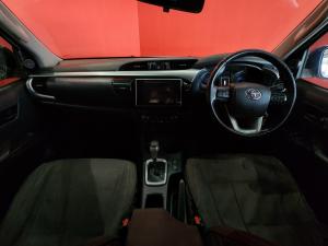 Toyota Hilux 2.8GD-6 double cab 4x4 Raider auto - Image 6