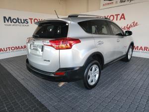 Toyota RAV4 2.0 GX - Image 2