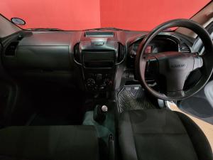 Isuzu D-Max Gen 6 250C single cab Fleetside - Image 6