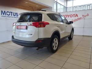Toyota RAV4 2.0 GX auto - Image 2