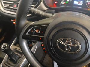 Toyota Starlet 1.5 XR manual - Image 9