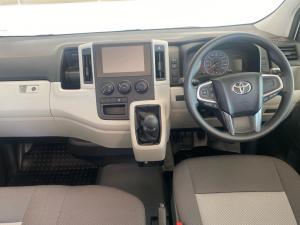 Toyota Quantum 2.8 SLWB panel van - Image 6