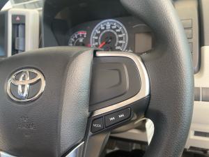 Toyota Quantum 2.8 SLWB panel van - Image 10