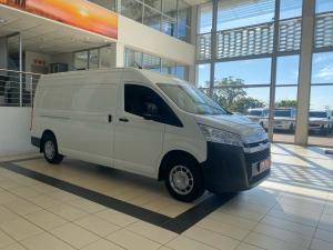 Toyota Quantum 2.8 SLWB panel van - Image 1