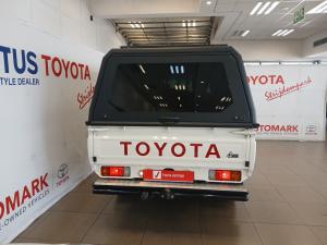 Toyota Land Cruiser 79 2.8GD-6 double cab auto - Image 5