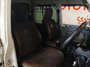 Toyota Land Cruiser 79 2.8GD-6 double cab auto - Image 17