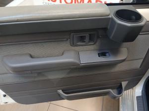 Toyota Land Cruiser 79 2.8GD-6 double cab auto - Image 22