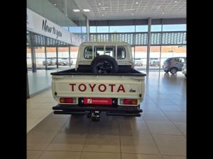 Toyota Land Cruiser 79 2.8 GD-6D/C - Image 5