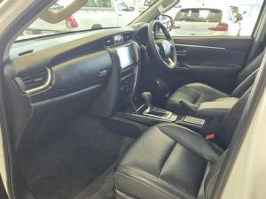 Toyota Fortuner 2.4GD-6 4X4 automatic - Image 7