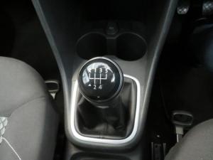 Volkswagen Polo Vivo 1.6 Highline - Image 15