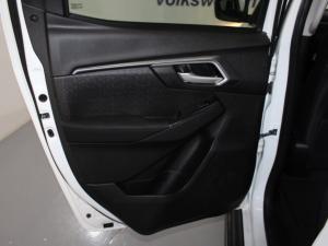 Isuzu D-MAX 1.9 Ddi LS 4X4 automatic D/C - Image 13