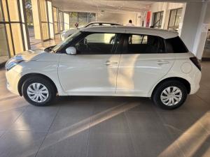 Suzuki Swift 1.2 GL - Image 14