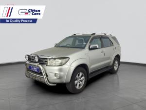 Toyota Fortuner 4.0 V6 automatic - Image 1