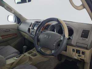 Toyota Fortuner 4.0 V6 automatic - Image 7