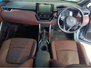 Toyota Corolla Cross 1.8 Hybrid XS - Image 8