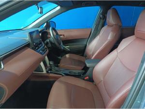 Toyota Corolla Cross 1.8 Hybrid XS - Image 9