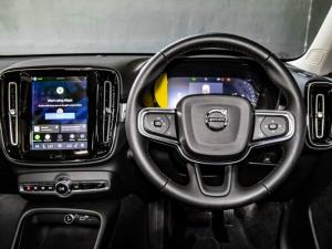 Volvo XC40 B3 Essential - Image 12