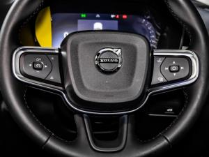 Volvo XC40 B3 Essential - Image 14
