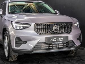 Volvo XC40 B3 Essential - Image 20