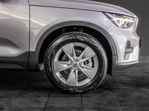 Volvo XC40 B3 Essential - Image 22