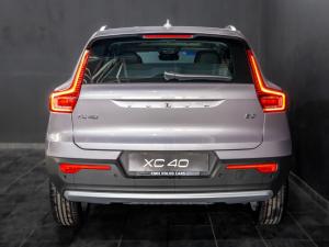 Volvo XC40 B3 Essential - Image 4