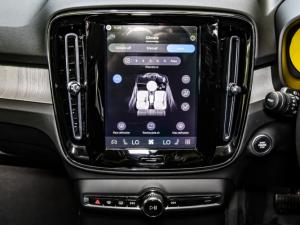 Volvo XC40 B3 Essential - Image 6