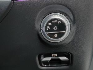 Mercedes-Benz C-Class C200 Avantgarde - Image 18