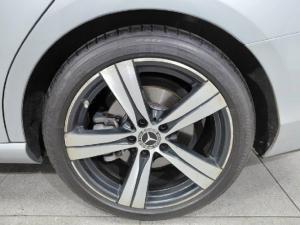Mercedes-Benz C-Class C200 Avantgarde - Image 20