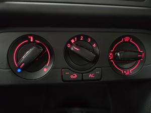 Volkswagen Polo Vivo hatch 1.4 - Image 11