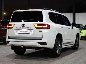 Toyota Land Cruiser 300 3.3D ZX - Image 9