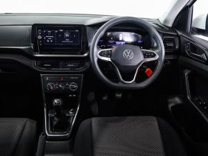 Volkswagen T-Cross 1.0TSI manual - Image 16