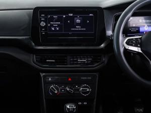 Volkswagen T-Cross 1.0TSI manual - Image 18