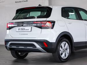 Volkswagen T-Cross 1.0TSI manual - Image 9
