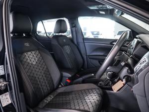 Volkswagen T-Cross 1.0TSI R-Line - Image 17