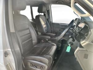 Volkswagen Caravelle 2.0BiTDI Highline 4Motion - Image 14