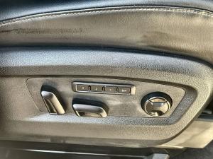 Volkswagen Caravelle 2.0BiTDI Highline 4Motion - Image 20