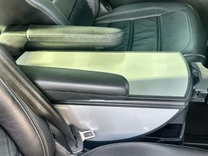 Volkswagen Caravelle 2.0BiTDI Highline 4Motion - Image 21