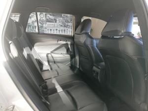 Toyota Corolla Cross 1.8 Hybrid XS - Image 10
