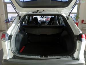 Toyota Corolla Cross 1.8 Hybrid XS - Image 21