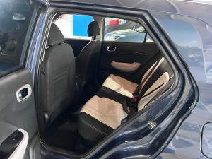 Hyundai Venue 1.2 Premium - Image 9