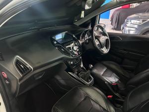 Ford B-Max 1.0T Titanium - Image 14