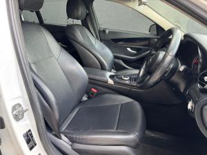 Mercedes-Benz C-Class C180 - Image 11