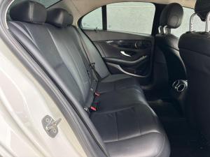 Mercedes-Benz C-Class C180 - Image 12