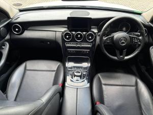 Mercedes-Benz C-Class C180 - Image 9