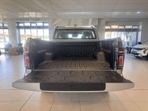 GWM P300 2.4TD LT 4X4 automatic D/C - Image 6