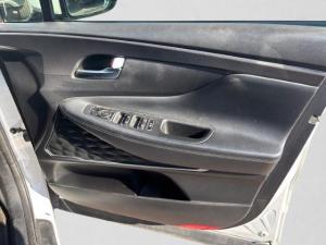 Hyundai Santa Fe 2.2D 4WD Elite - Image 16
