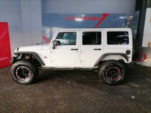 Jeep Wrangler Unlimited 3.6L Polar Edition - Image 2