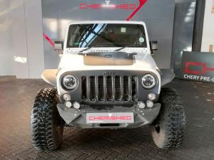 Jeep Wrangler Unlimited 3.6L Polar Edition - Image 6