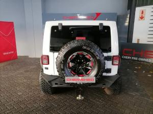 Jeep Wrangler Unlimited 3.6L Polar Edition - Image 8