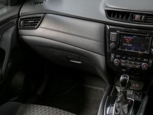 Nissan X-Trail 2.5 4x4 Acenta Tech - Image 24